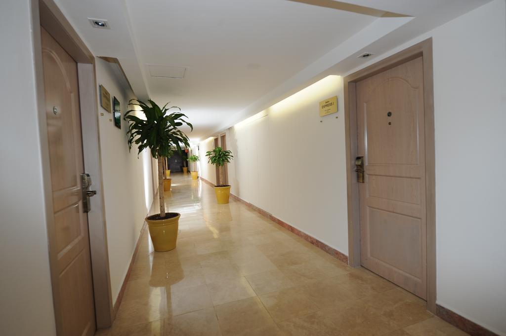 Imperio De Angeles Executive Leon Poliforum Exterior foto